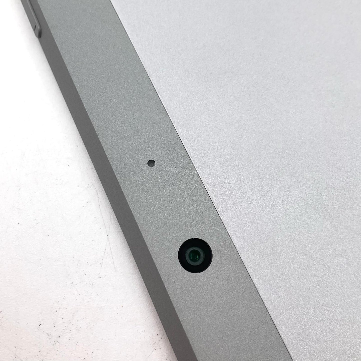 【全額返金保証】【最速発送】Microsoft Surface Go 2 1901 Celeron 4425Y 8GB SSD 128GB 94.1% 美品 動作確認済