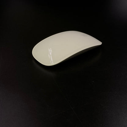 【全額返金保証】【最速発送】Apple Magic Mouse 2 A1657 美品 動作確認済