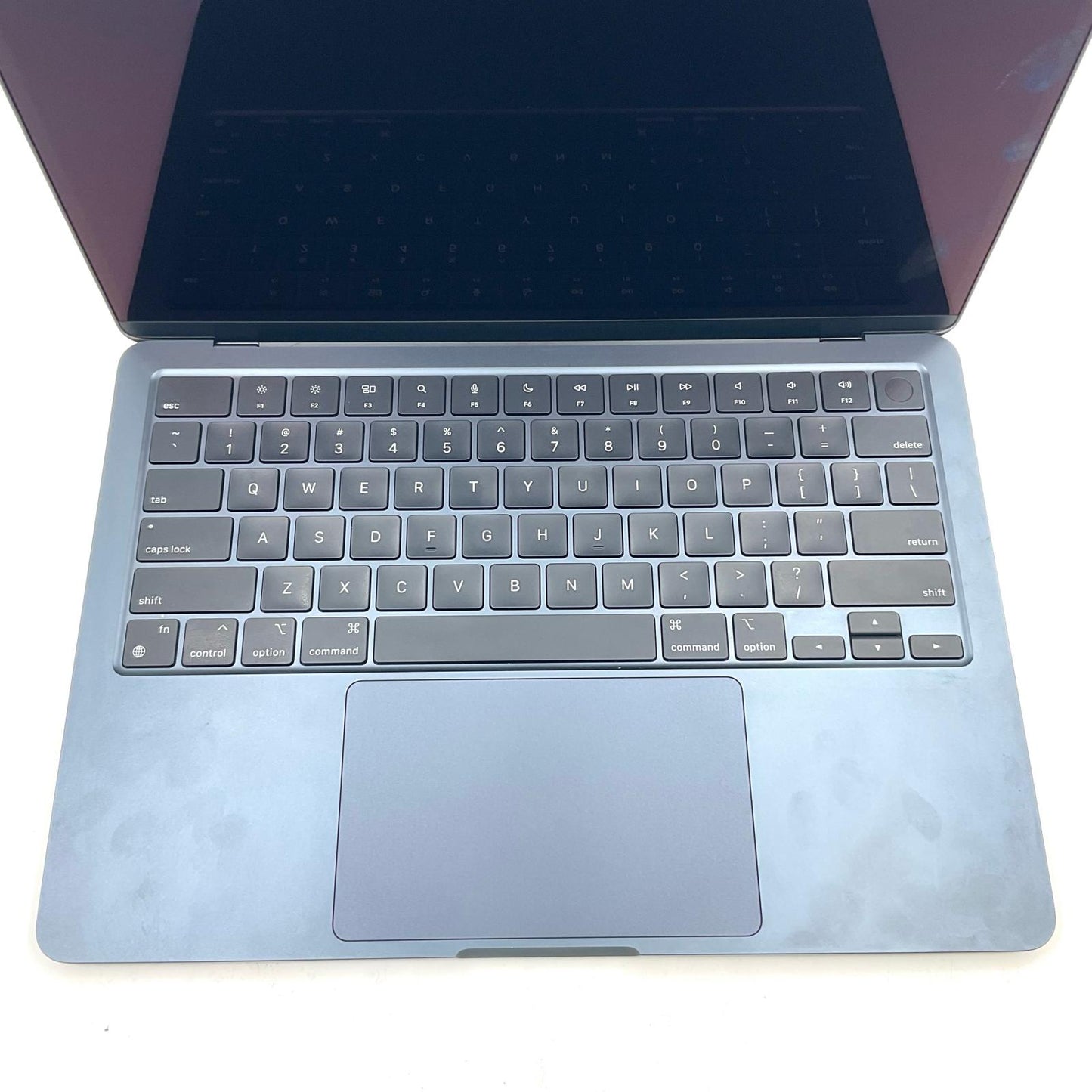 【全額返金保証】【最速発送】Apple MacBook Air 13インチ 2024 Apple M3 16GB 256GB ミッドナイト 87% 美品 動作確認済