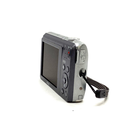【全額返金保証】【最速発送】Nikon コンパクトデジタルカメラ COOLPIX A300 シルバー 美品 動作確認済