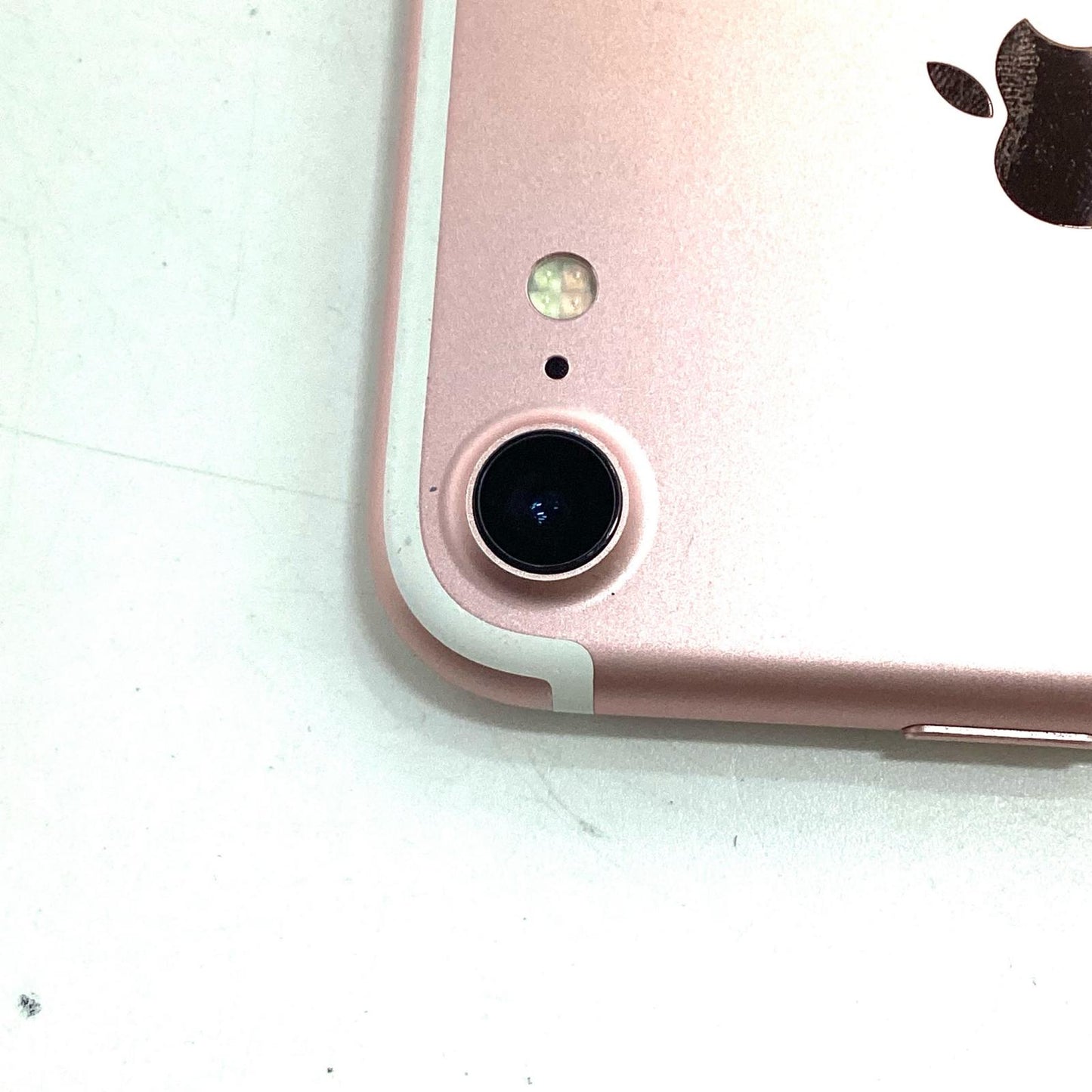 【全額返金保証】【最速発送】Apple iPhone iPhone 7 32GB ローズゴールド Softbank 白ロム 動作確認済 72%