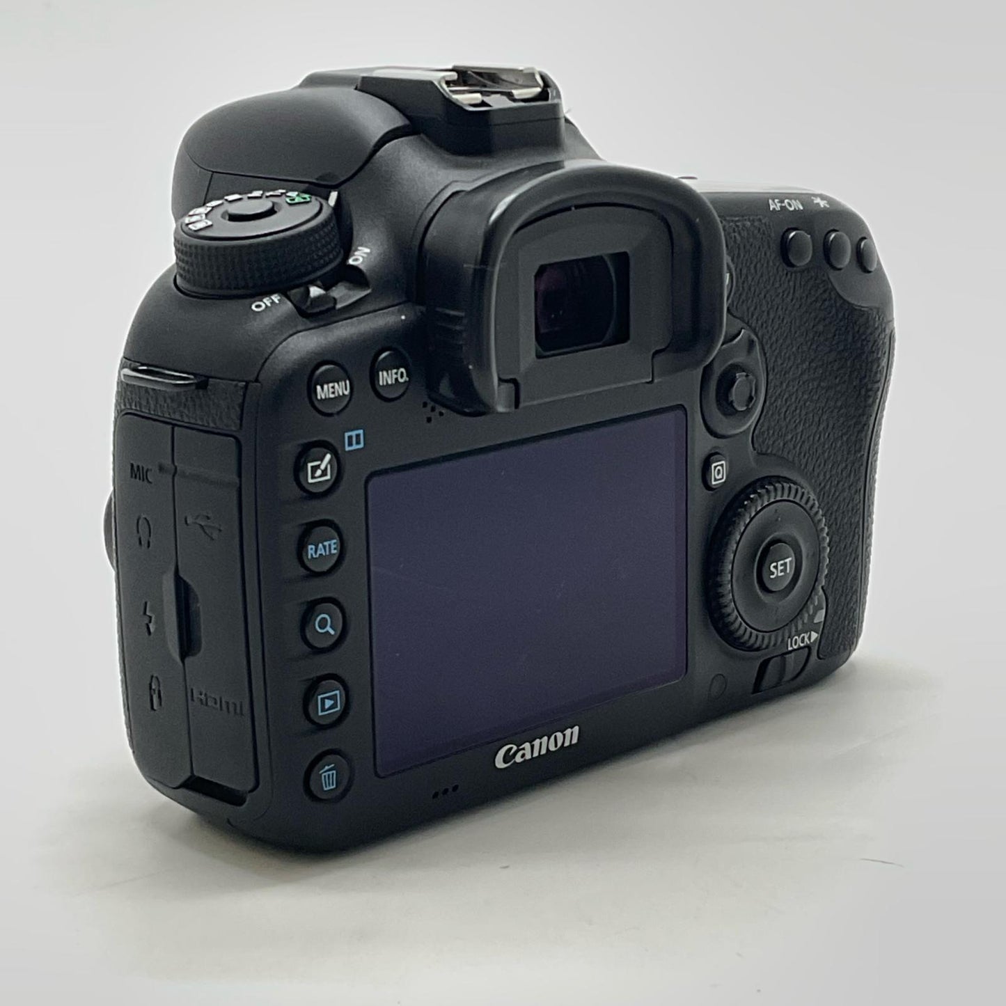【全額返金保証】【最速発送】Canon デジタル一眼 EOS 7D Mark II ボディ ブラック 美品 動作確認済