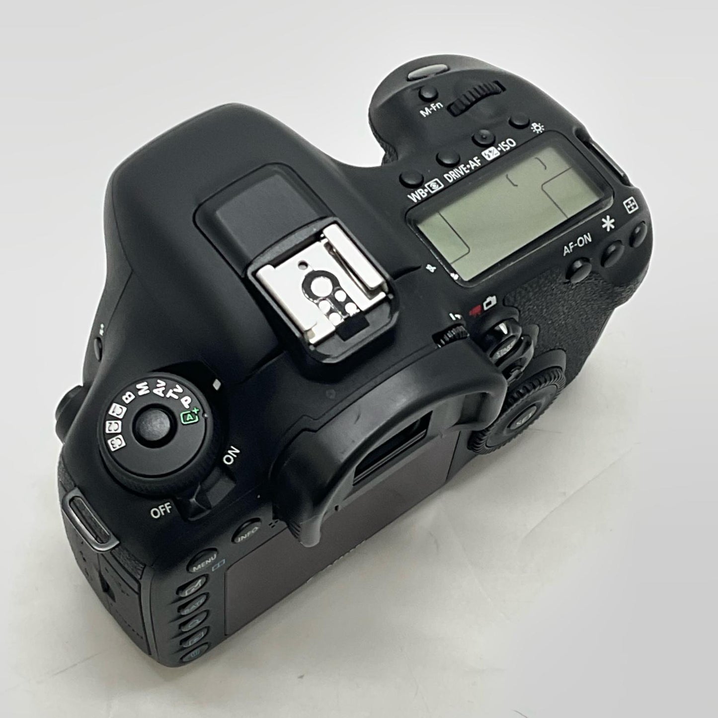 【全額返金保証】【最速発送】Canon デジタル一眼 EOS 7D Mark II ボディ ブラック 美品 動作確認済