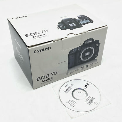 【全額返金保証】【最速発送】Canon デジタル一眼 EOS 7D Mark II ボディ ブラック 美品 動作確認済