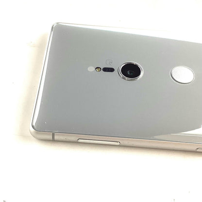 【全額返金保証】【最速発送】Sony Xperia XZ2 64GB リキッドシルバー docomo SO-03K 白ロム 動作確認済