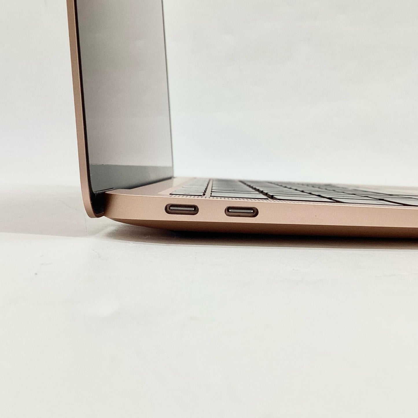 【全額返金保証】【最速発送】Apple MacBook Air 13インチ 2020 Apple M1 8GB 256GB ゴールド 86% 美品 動作確認済