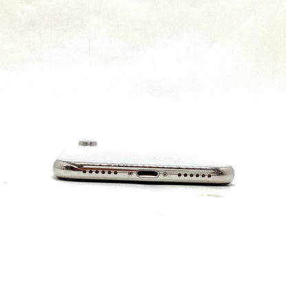 【全額返金保証】【最速発送】Apple iPhone iPhone X 64GB シルバー docomo 白ロム 動作確認済 73%
