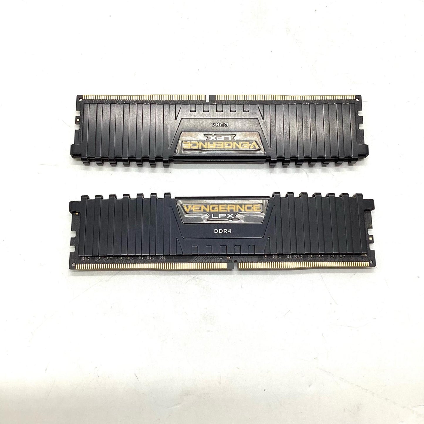 【全額返金保証】【最速発送】Corsair メモリ DDR4 8GB 2枚組 CMK16GX4M2A2666C16 美品 動作確認済