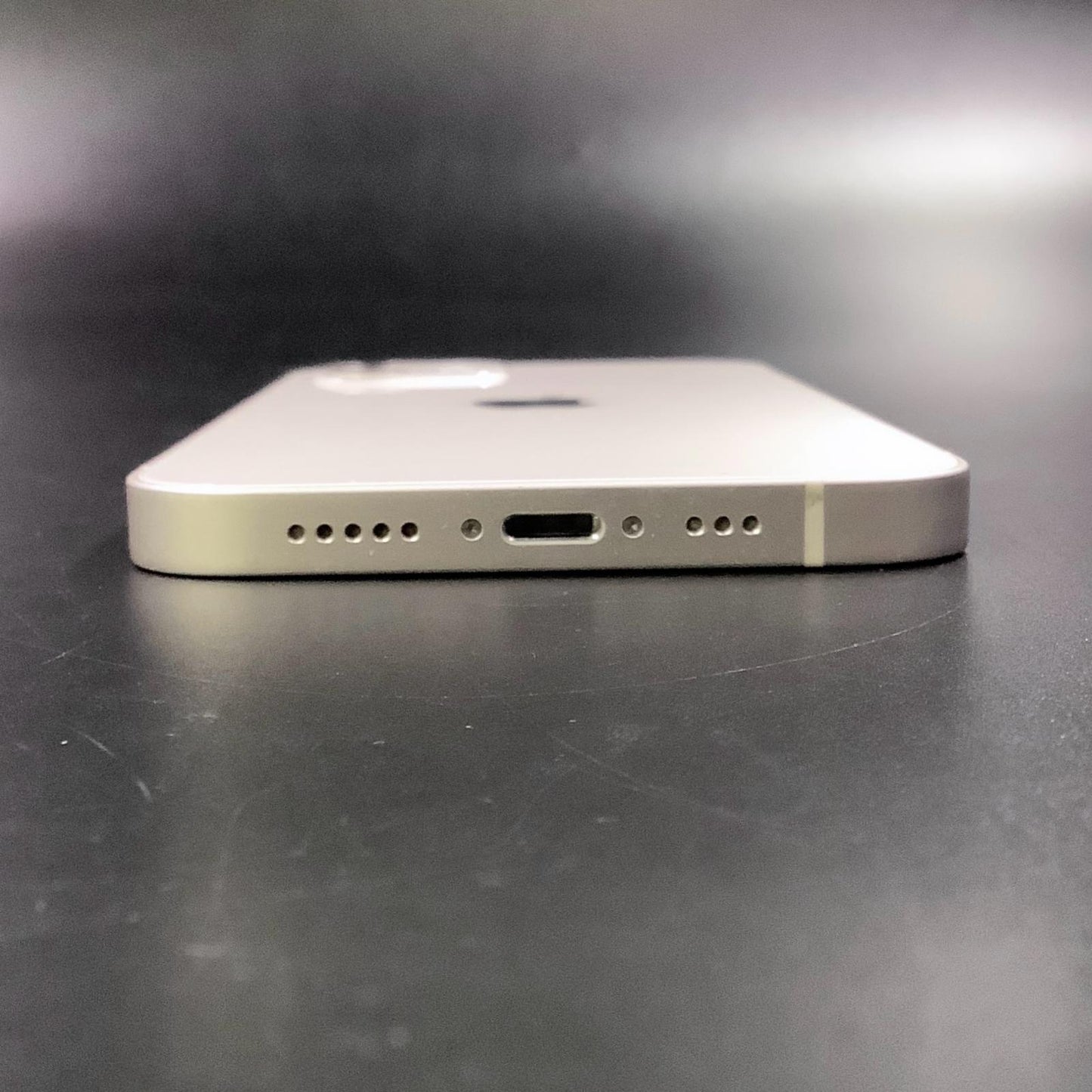 【最速発送】Apple iPhone iPhone 12 128GB ホワイト docomo 白ロム【難有】 80%