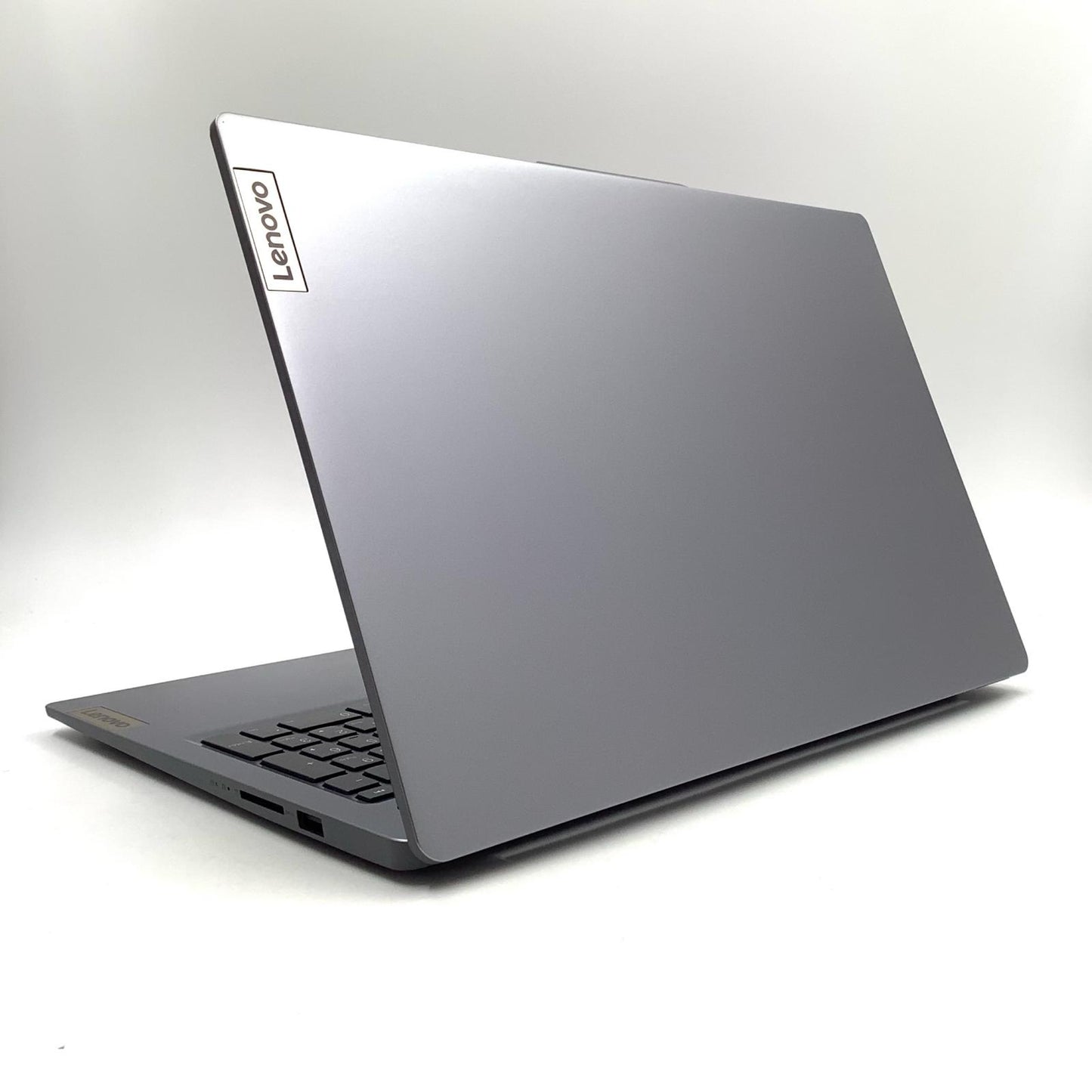 【全額返金保証】【最速発送】Lenovo IDEAPAD Slim 3 15IRH8 83EM00AAJP intel core i7-13620H 16GB M.2 SSD 512GB 100% 超美品 動作確認済