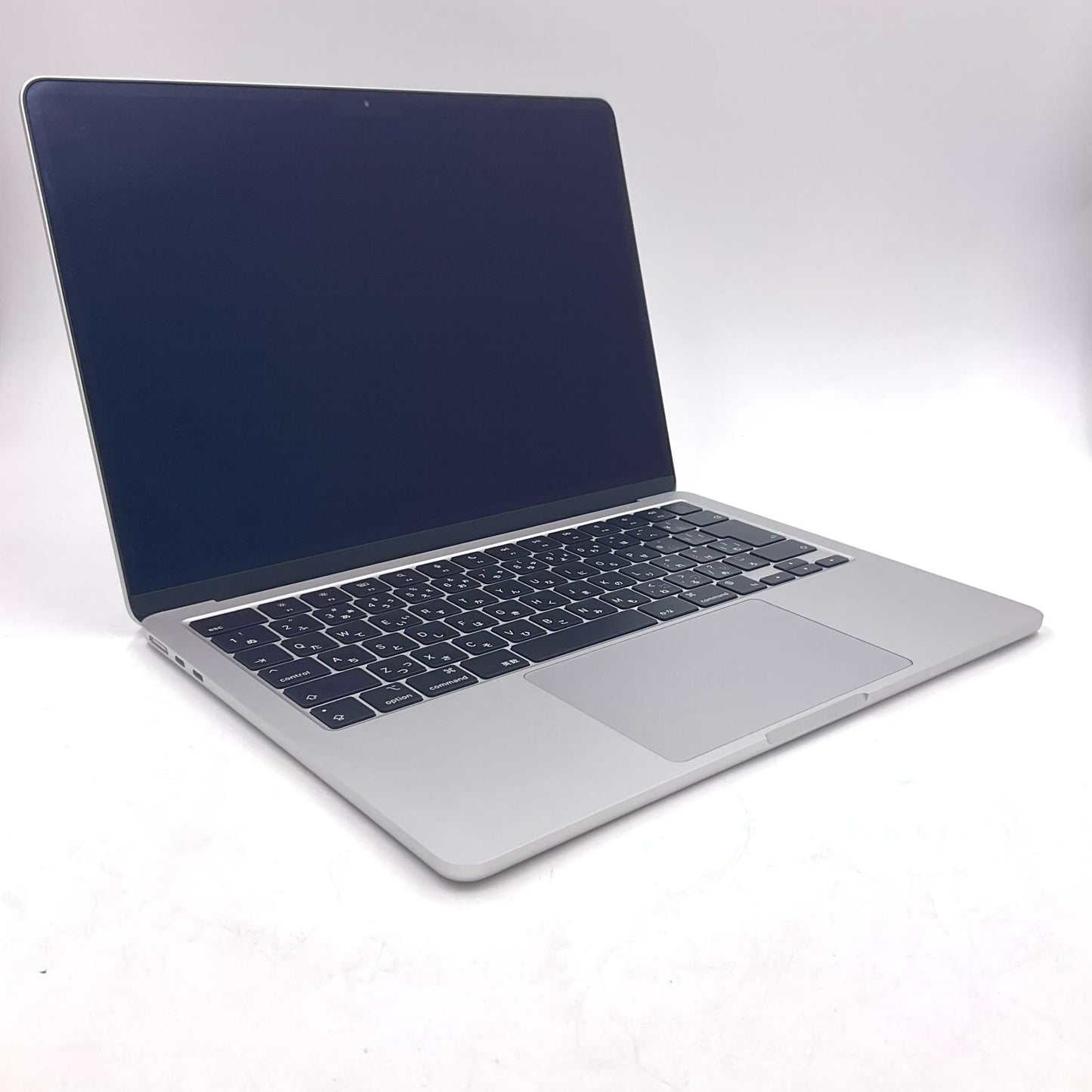 【全額返金保証】【最速発送】Apple MacBook Air 13.6インチ 2022 M2 8コア 8GB 256GB シルバー 100% 超美品 動作確認済