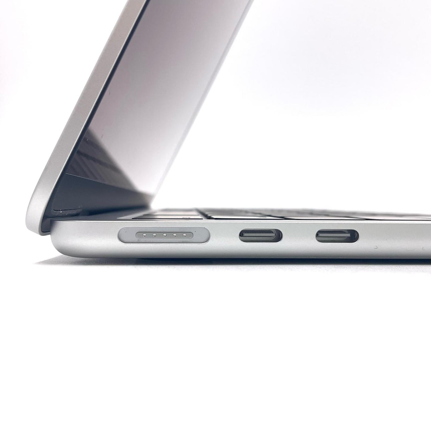 【全額返金保証】【最速発送】Apple MacBook Air 13.6インチ 2022 M2 8コア 8GB 256GB シルバー 100% 超美品 動作確認済