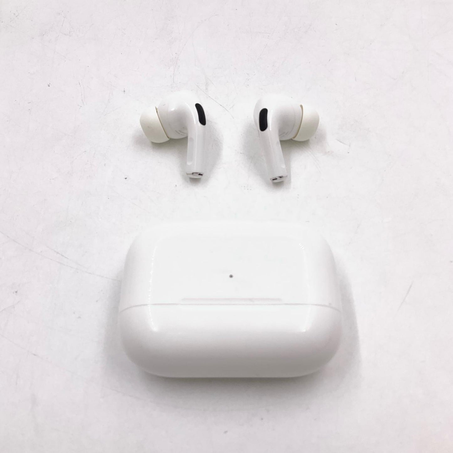 【全額返金保証】【最速発送】Apple AirPods Pro (第2世代) MQD83J/A 美品 動作確認済