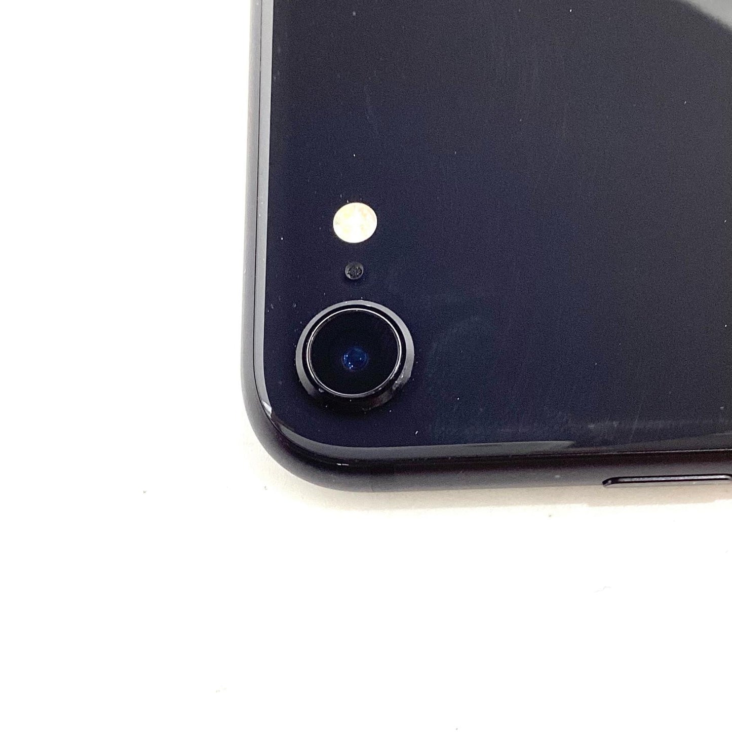 【全額返金保証】【最速発送】Apple iPhone iPhone SE（第2世代） 64GB ブラック Softbank 白ロム 動作確認済 72%