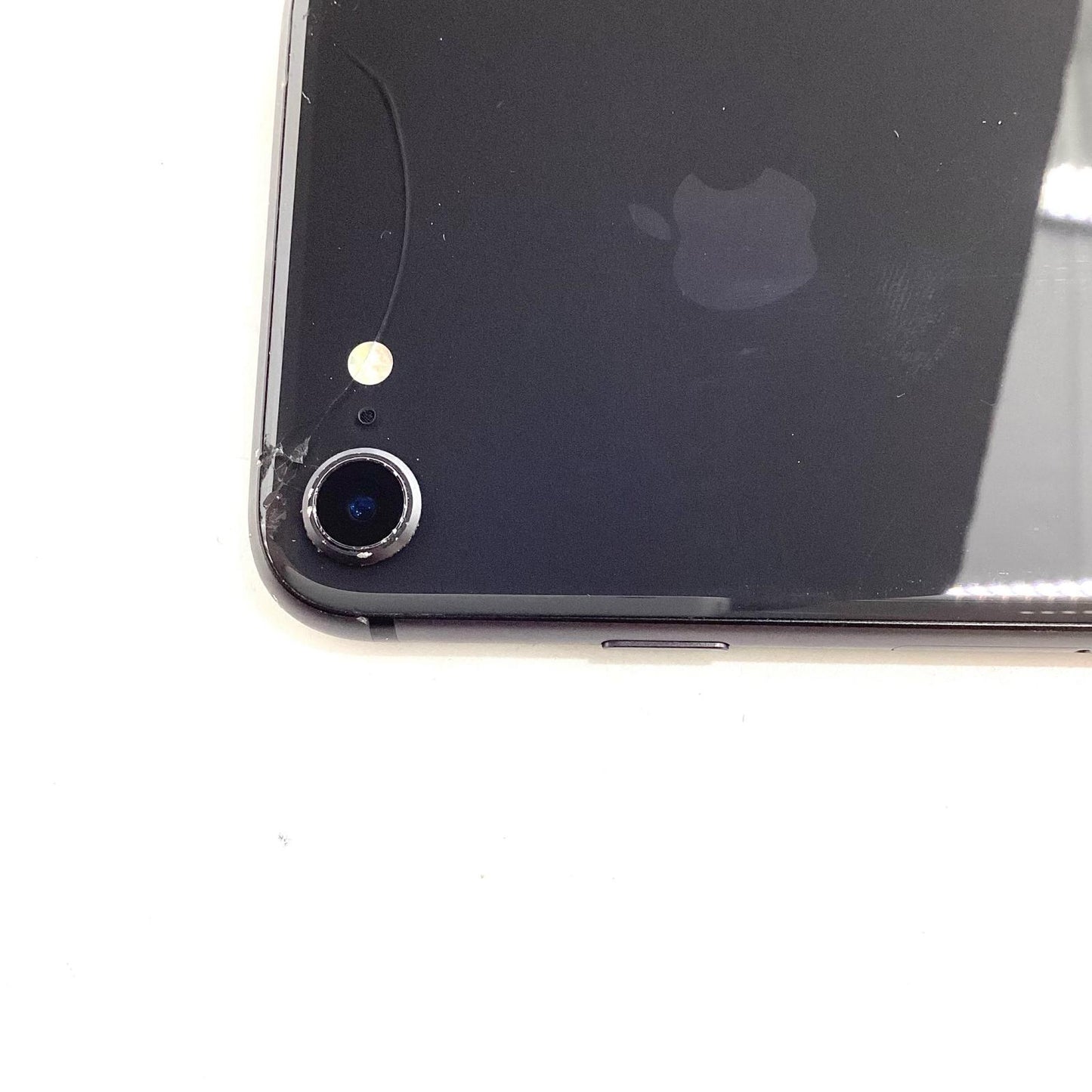 【全額返金保証】【最速発送】Apple iPhone iPhone 8 64GB スペースグレイ docomo 白ロム 動作確認済 73%