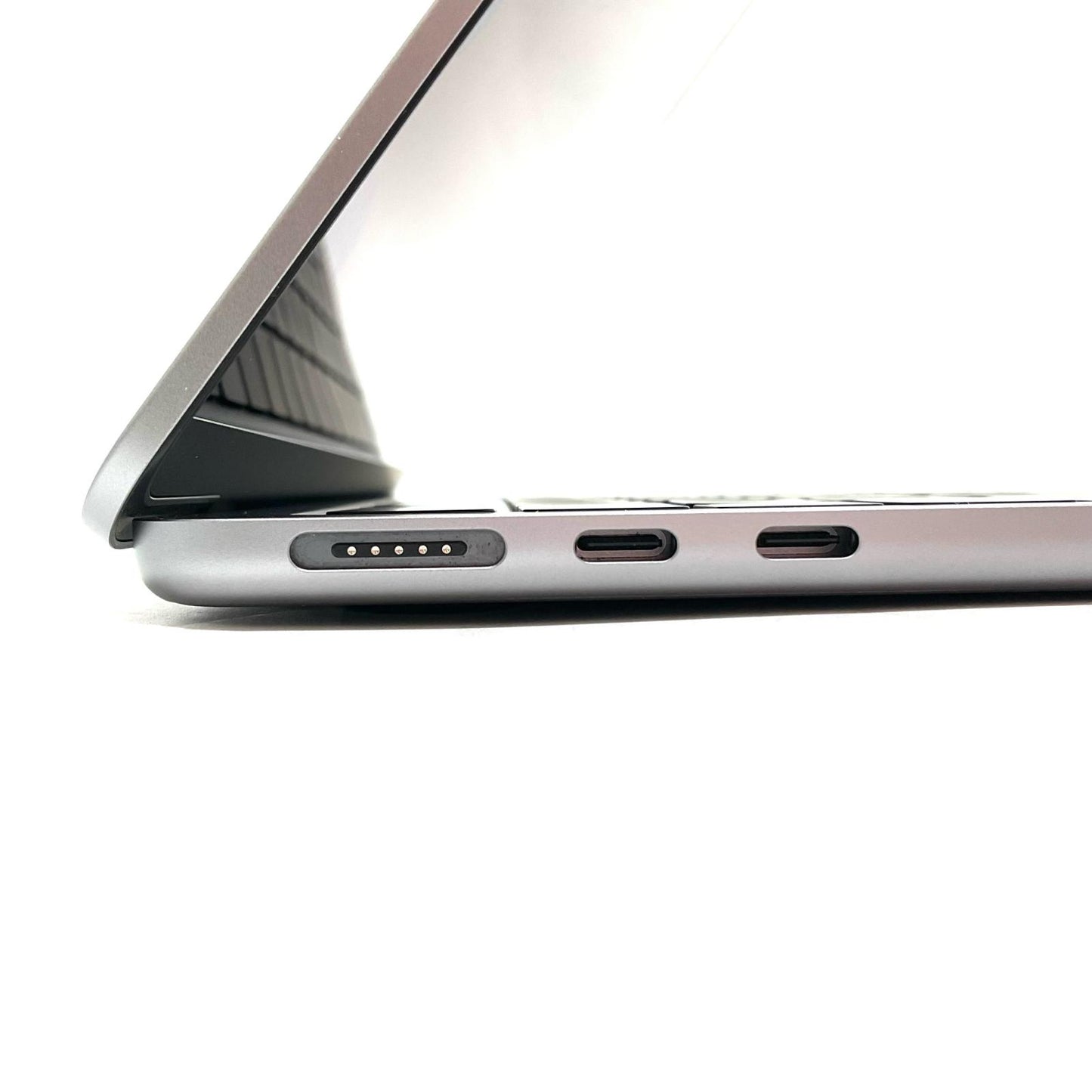 【全額返金保証】【最速発送】Apple MacBook Air 13.6インチ 2022 Apple M2 16GB 256GB スペースグレイ 94% 超美品 動作確認済