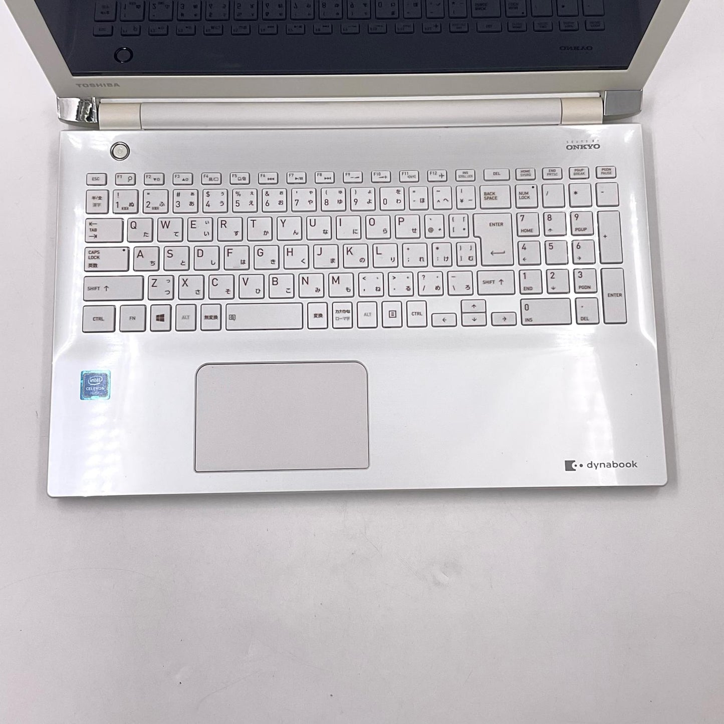 【最速発送】TOSHIBA dynabook PT45EWP-SJA Celeron 3865U 8GB SSD 256GB 52.1%【難有】