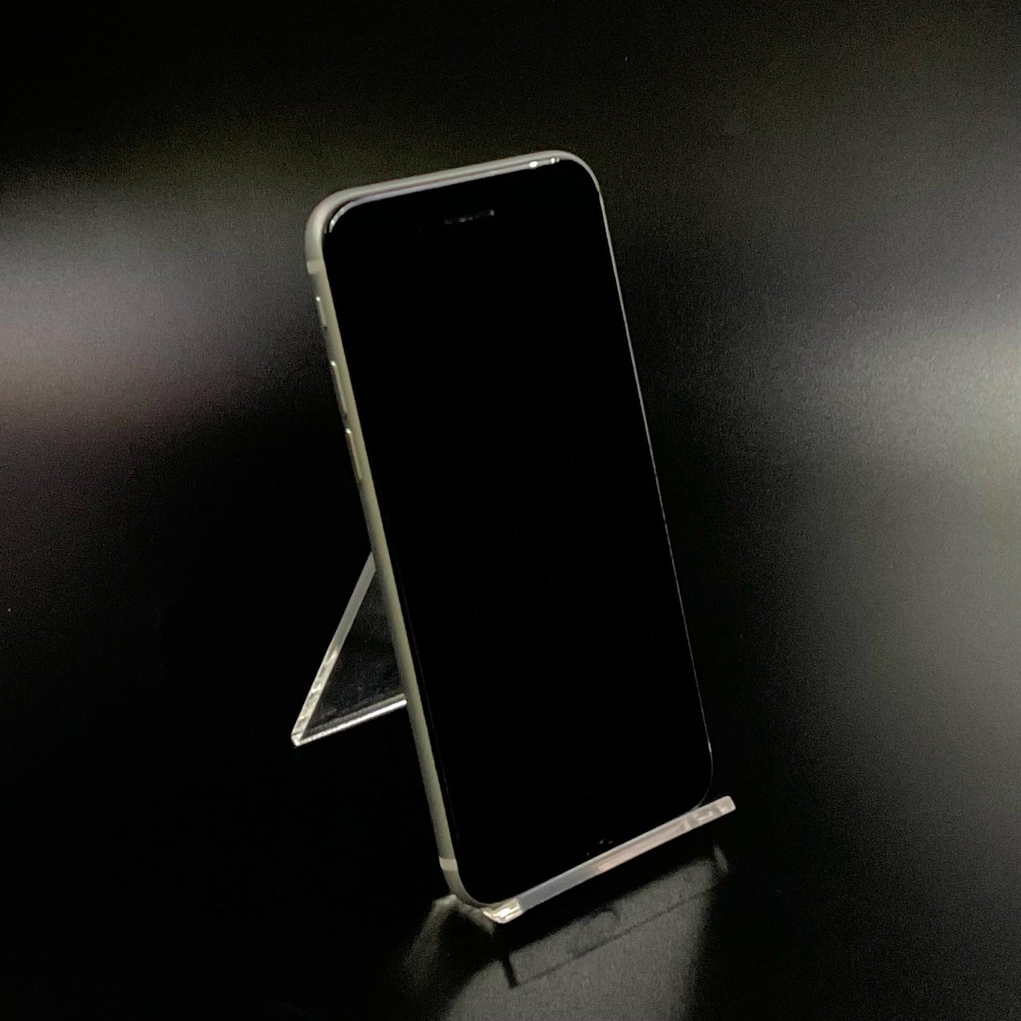 【全額返金保証】【最速発送】Apple iPhone iPhone SE（第2世代） 64GB ホワイト au 白ロム 動作確認済 80%