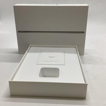 【全額返金保証】【最速発送】Apple iPad Air 第2世代 16GB シルバー Wi-Fi 動作確認済