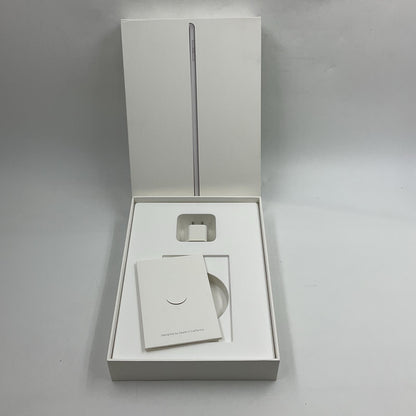【全額返金保証】【最速発送】Apple iPad iPad 9.7インチ 第5世代 32GB シルバー WiFi+Cellular Softbank 白ロム 美品 動作確認済