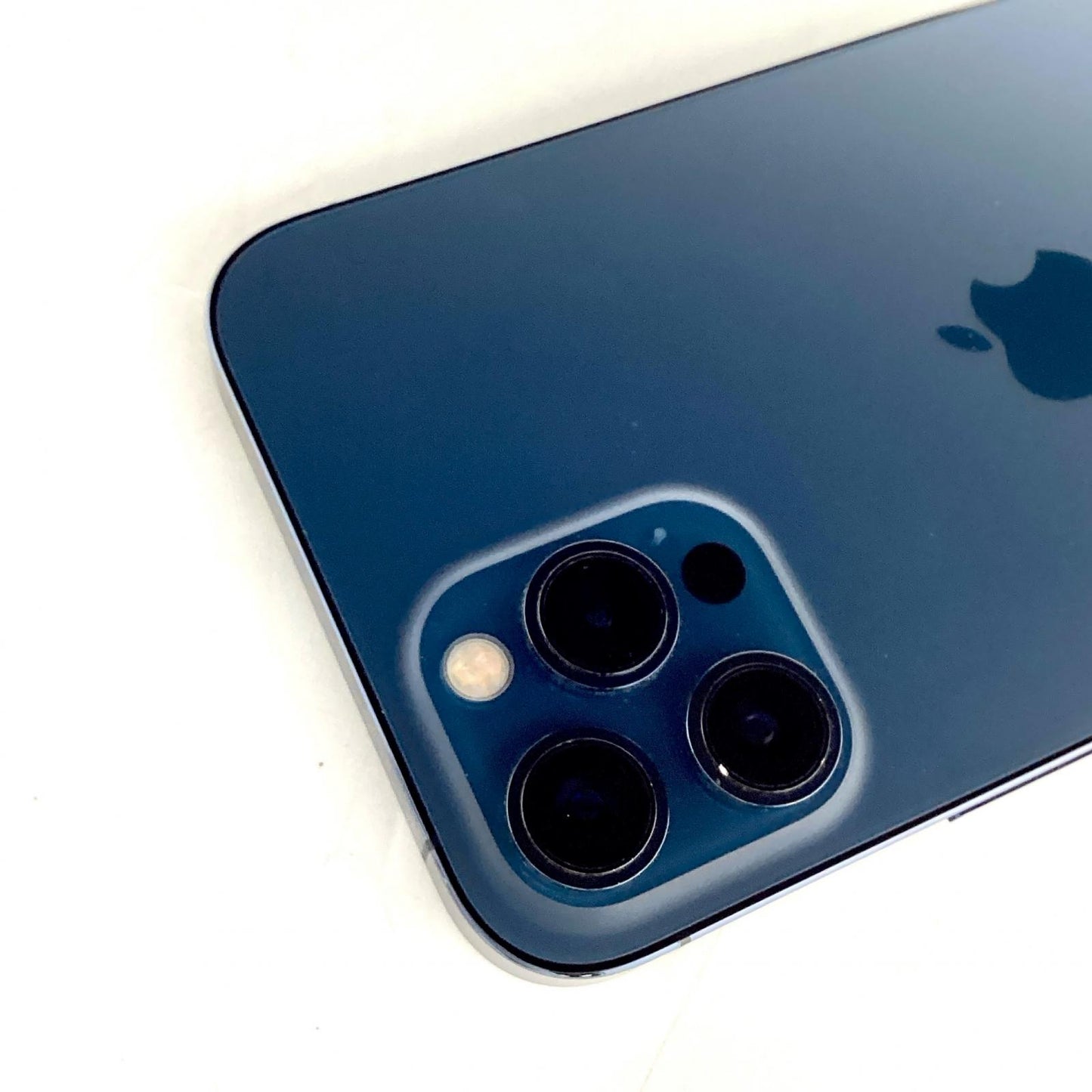 【全額返金保証】【最速発送】Apple iPhone iPhone 12 Pro Max 256GB パシフィックブルー SIMフリー 白ロム 動作確認済 72%