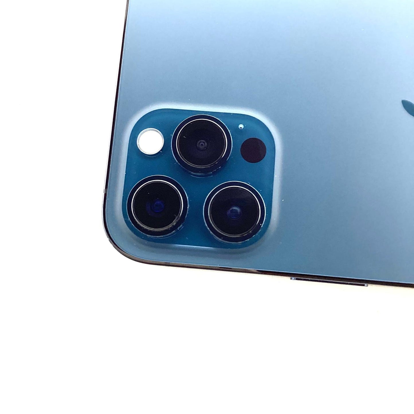 【全額返金保証】【最速発送】Apple iPhone iPhone 12 Pro Max 128GB パシフィックブルー docomo 白ロム 動作確認済 77%