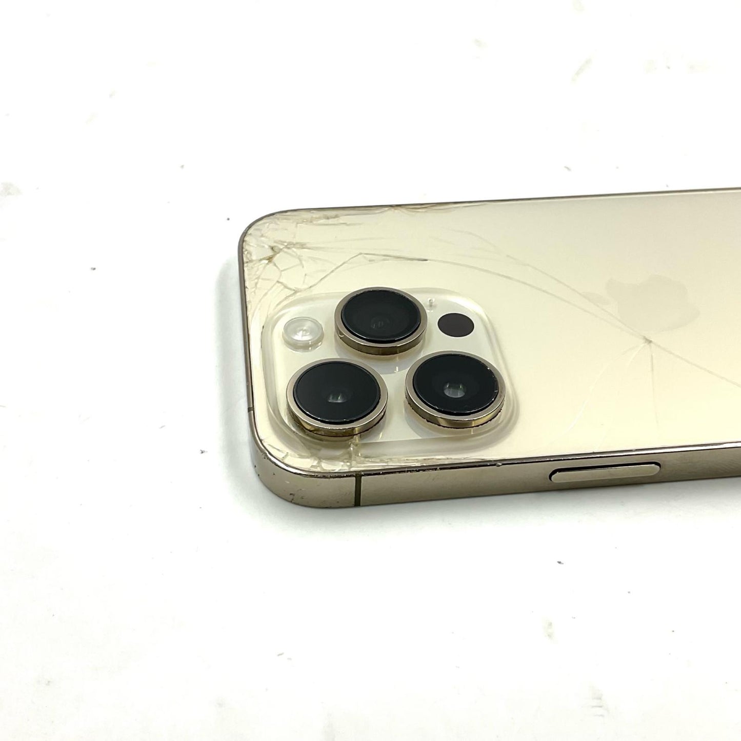 【最速発送】Apple iPhone iPhone 14 Pro 128GB ゴールド Softbank SIMフリー 白ロム【難有】 74%