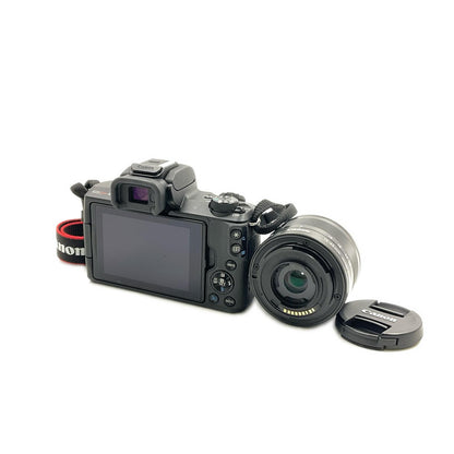 【全額返金保証】【最速発送】Canon デジタル一眼 EOS Kiss M EF-M15-45 IS STM レンズキット [ブラック] 美品 動作確認済