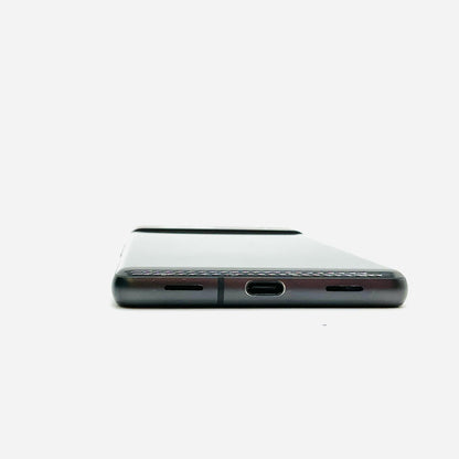 【全額返金保証】【最速発送】Google Pixel 7a 128GB Charcoal au G82U8 動作確認済