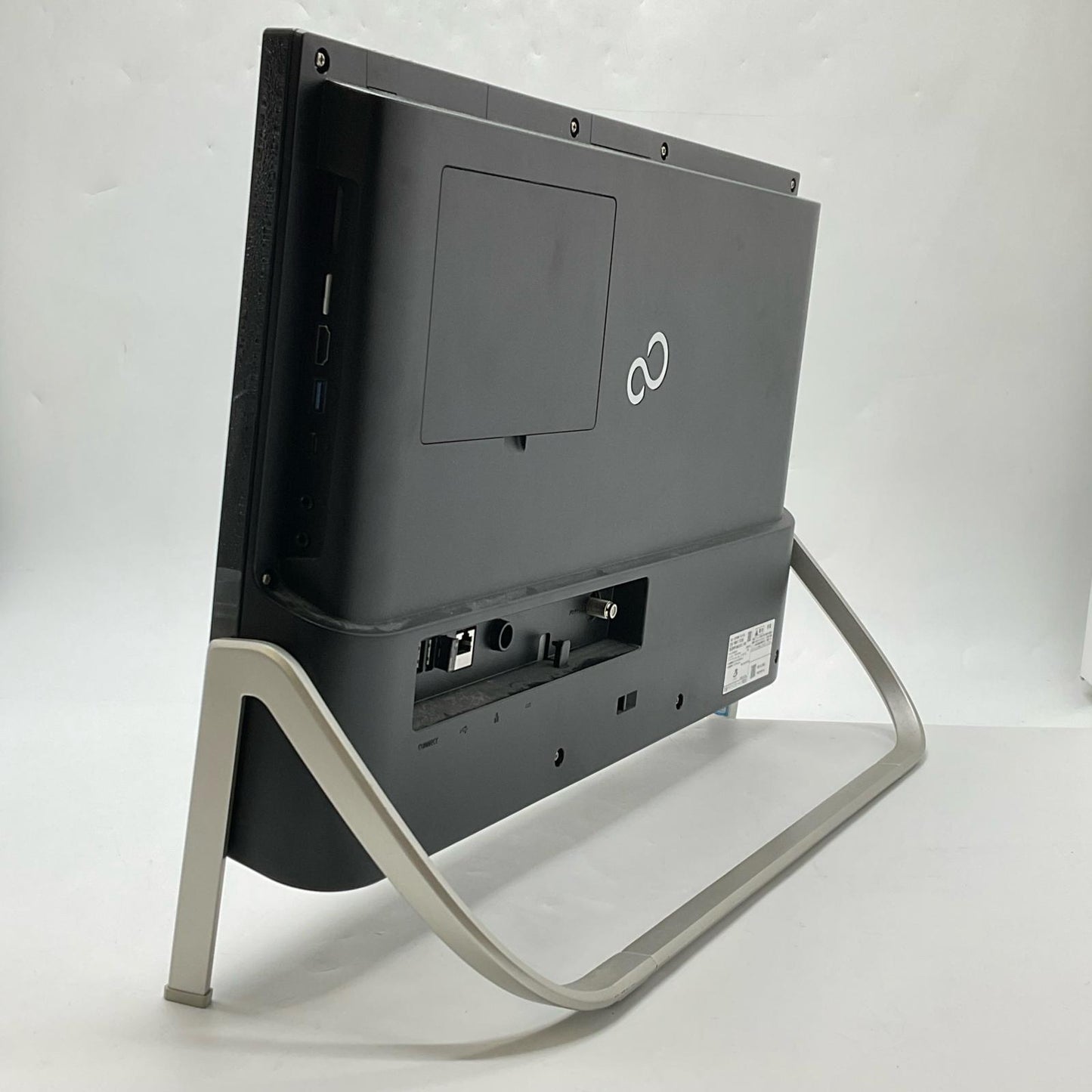 【最速発送】FUJITSU ESPRIMO FH77/D3 FMVF77D3B i7-9750H 8GB SSD 256GB HDD 1TB【難有】