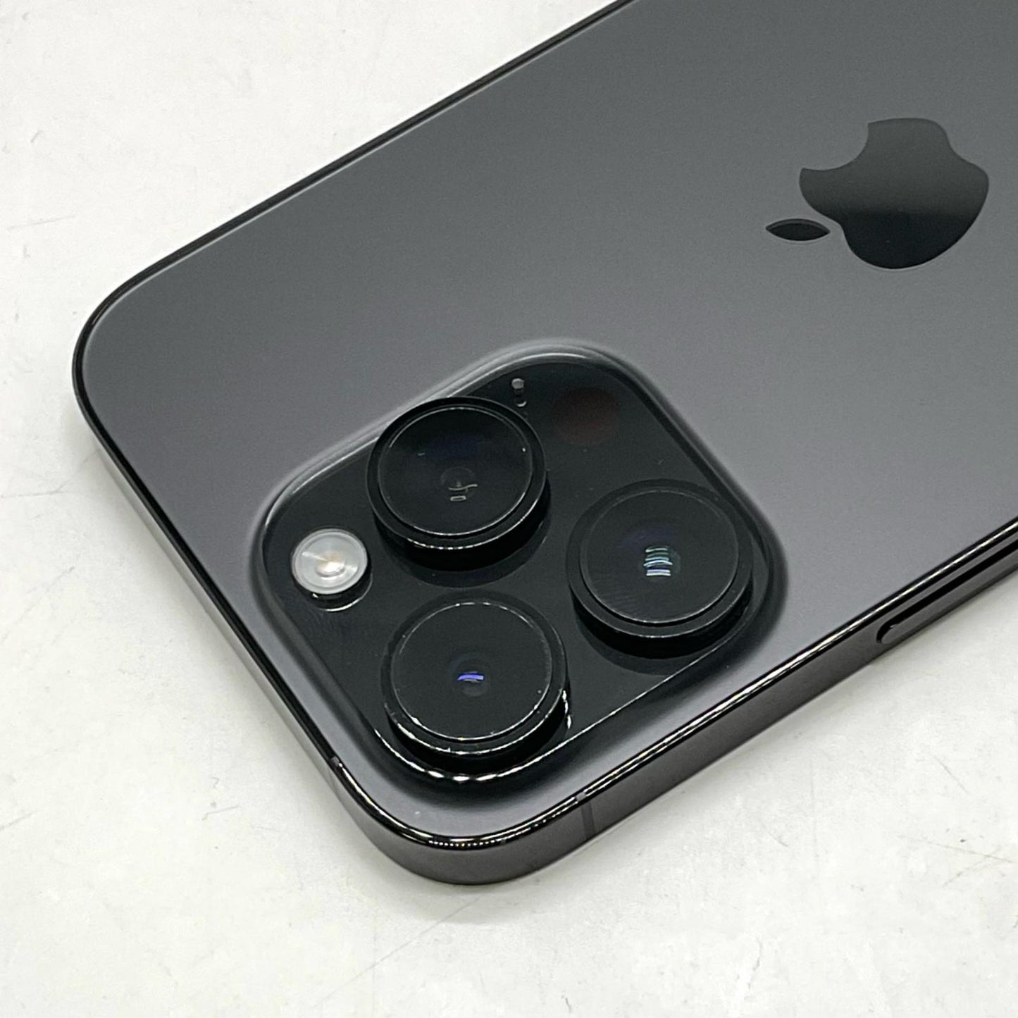 【全額返金保証】【最速発送】Apple iPhone iPhone 14 Pro 128GB スペースブラック docomo SIMフリー 白ロム 動作確認済 81%