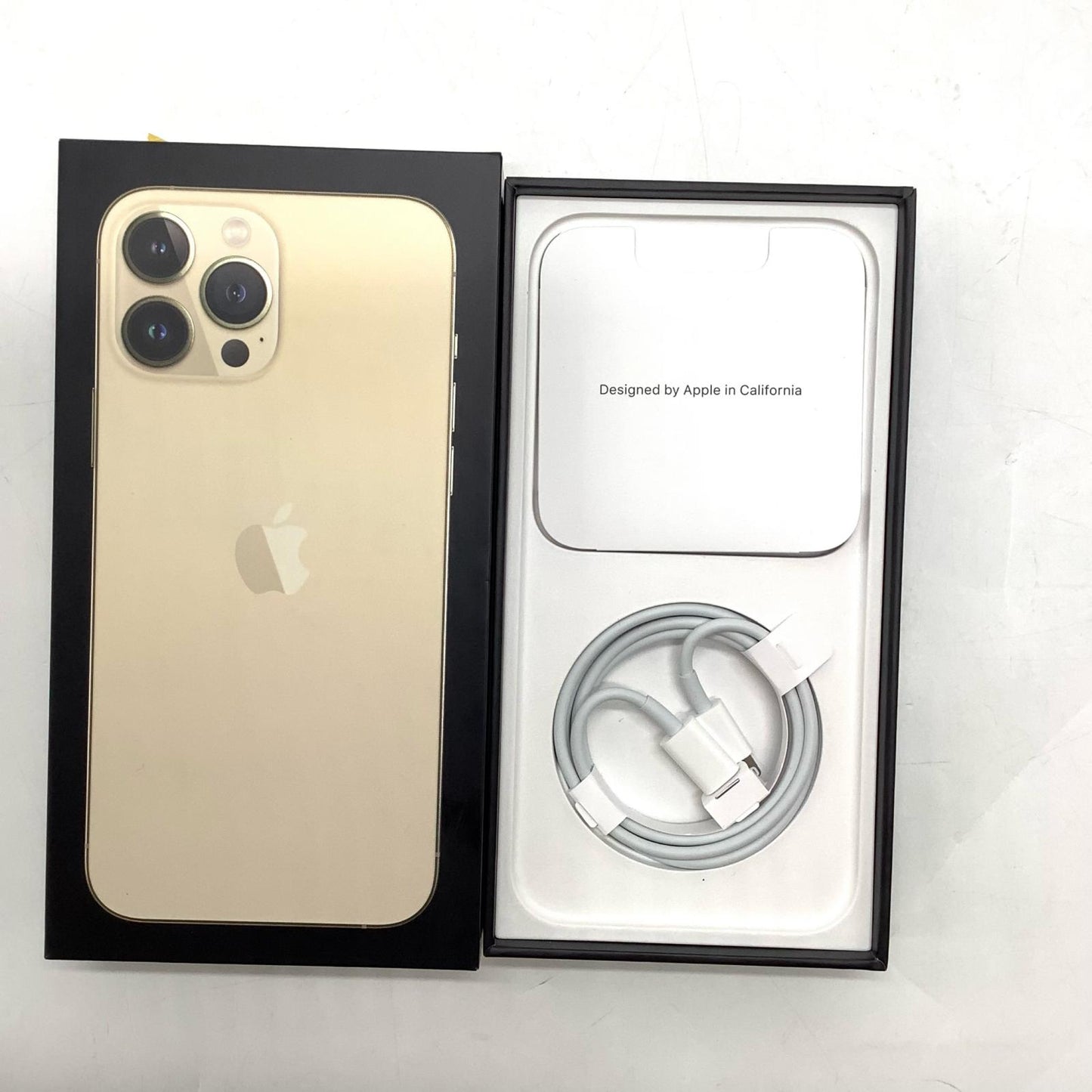 【最速発送】Apple iPhone iPhone 13 Pro Max 128GB ゴールド docomo SIMフリー 白ロム【難有】 76%