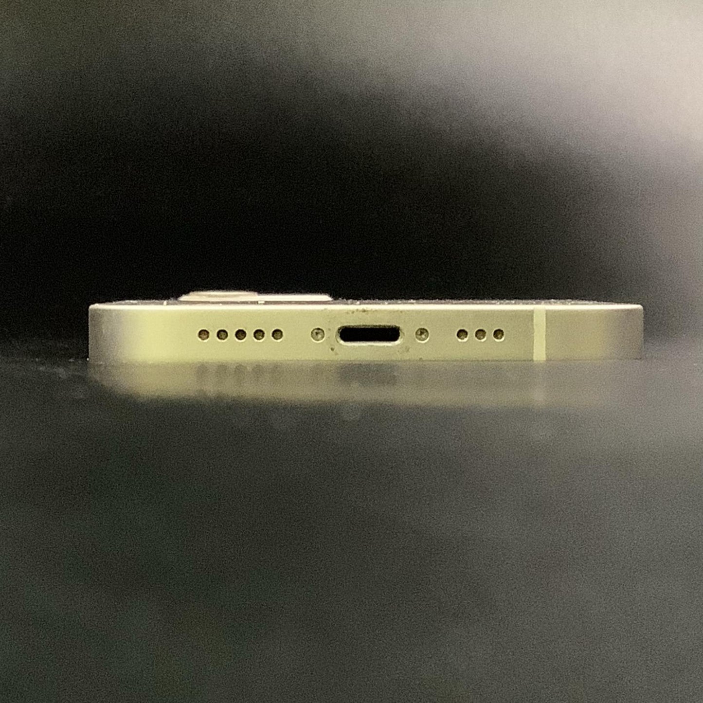 【全額返金保証】【最速発送】Apple iPhone iPhone 12 64GB ホワイト au 白ロム 動作確認済 80%