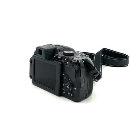 【全額返金保証】【最速発送】Nikon コンパクトデジタルカメラ COOLPIX P600 美品 動作確認済