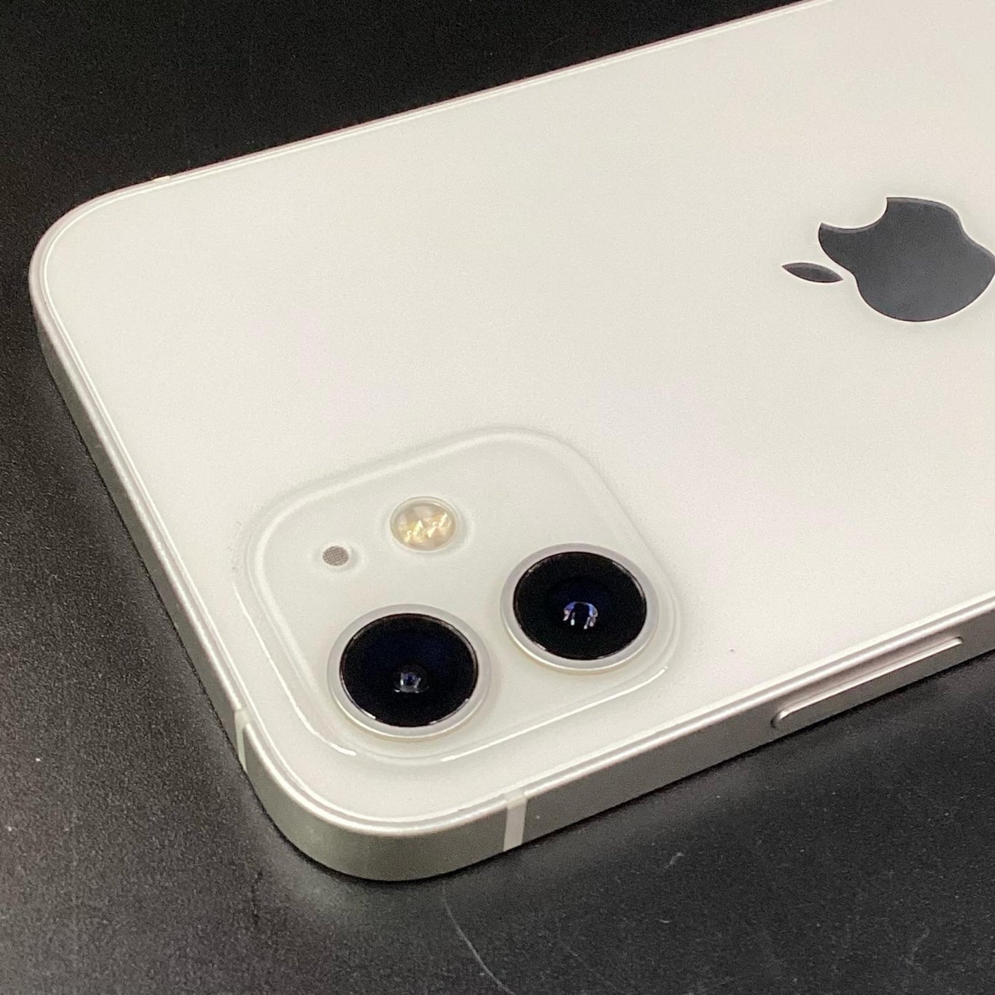 【全額返金保証】【最速発送】Apple iPhone iPhone 12 64GB ホワイト Softbank 白ロム 動作確認済 78%
