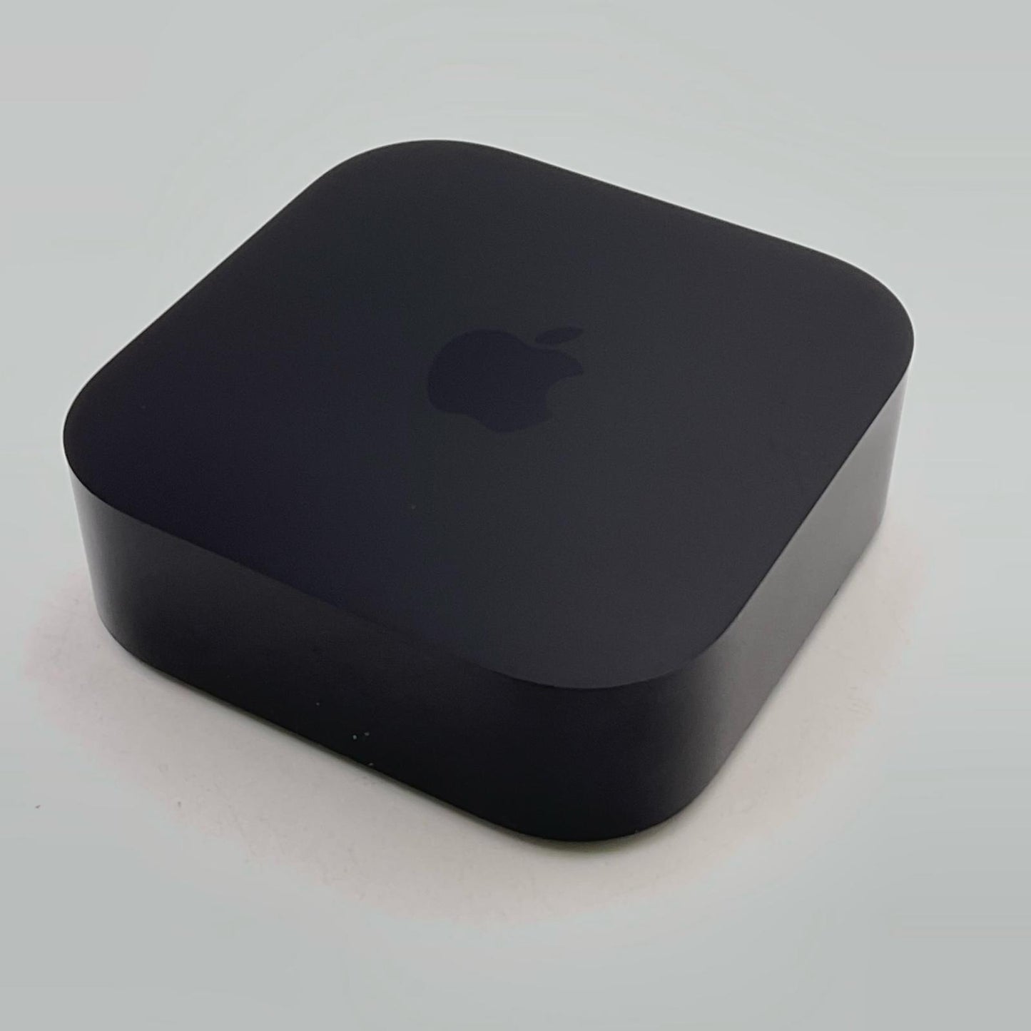 【全額返金保証】【最速発送】Apple Apple TV 4K MN873J/A 美品 動作確認済