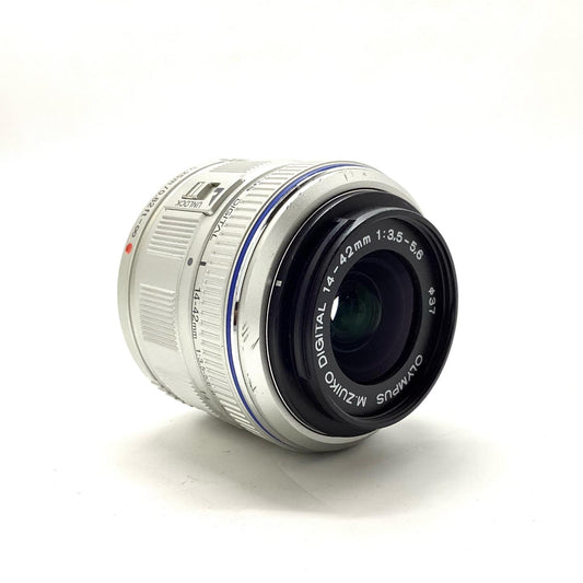 【全額返金保証】【最速発送】OLYMPUS M.ZUIKO DIGITAL 14-42mm F3.5-5.6 II [シルバー] 美品 動作確認済