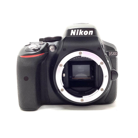 【全額返金保証】【最速発送】Nikon デジタル一眼 D5300 AF-S DX NIKKOR 18-55mm f/3.5-5.6G VRII ブラック 美品 動作確認済