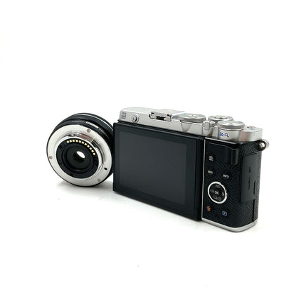 【全額返金保証】【最速発送】OLYMPUS デジタル一眼 PEN E-P7 14-42mm EZレンズキット [シルバー] 美品 動作確認済