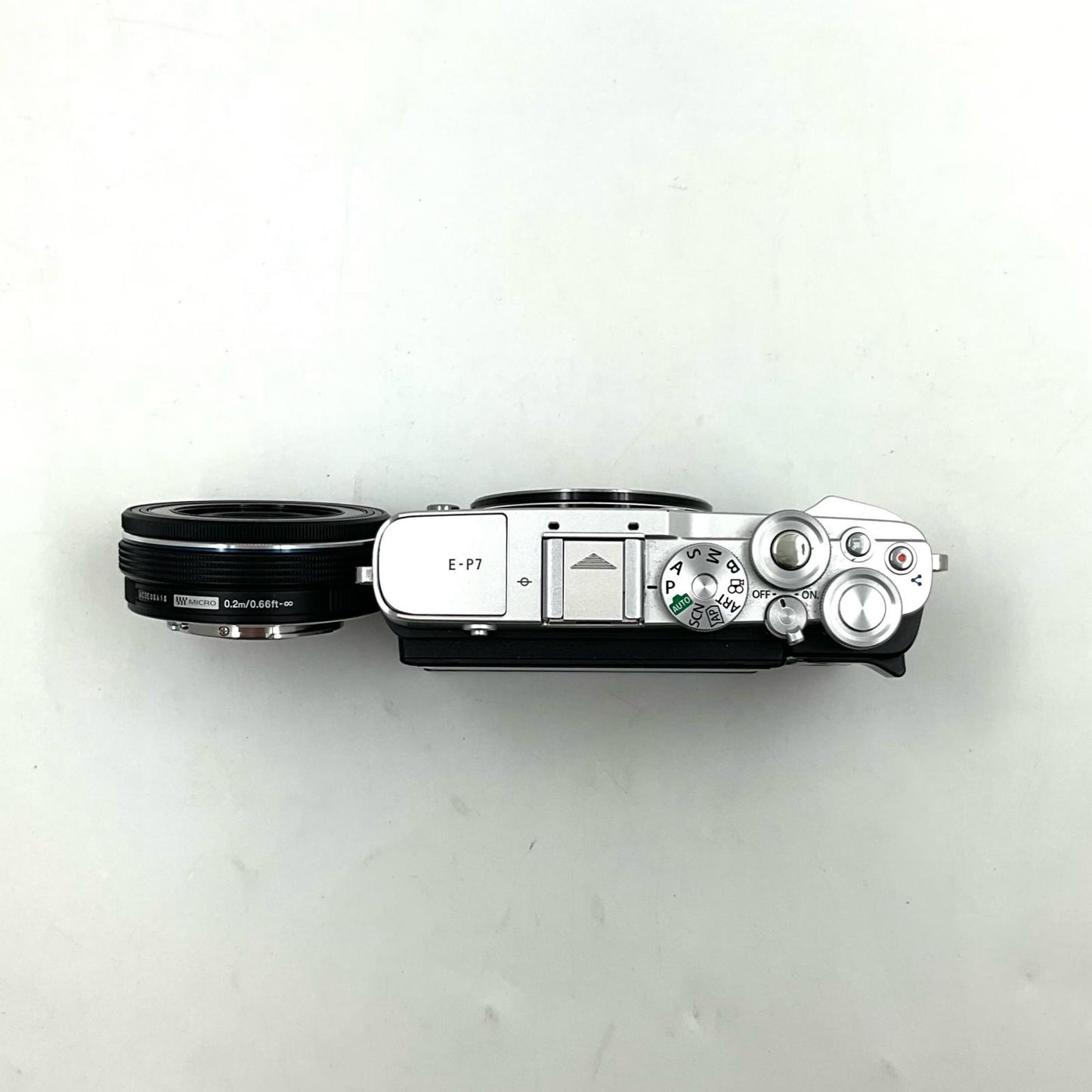 【全額返金保証】【最速発送】OLYMPUS デジタル一眼 PEN E-P7 14-42mm EZレンズキット [シルバー] 美品 動作確認済