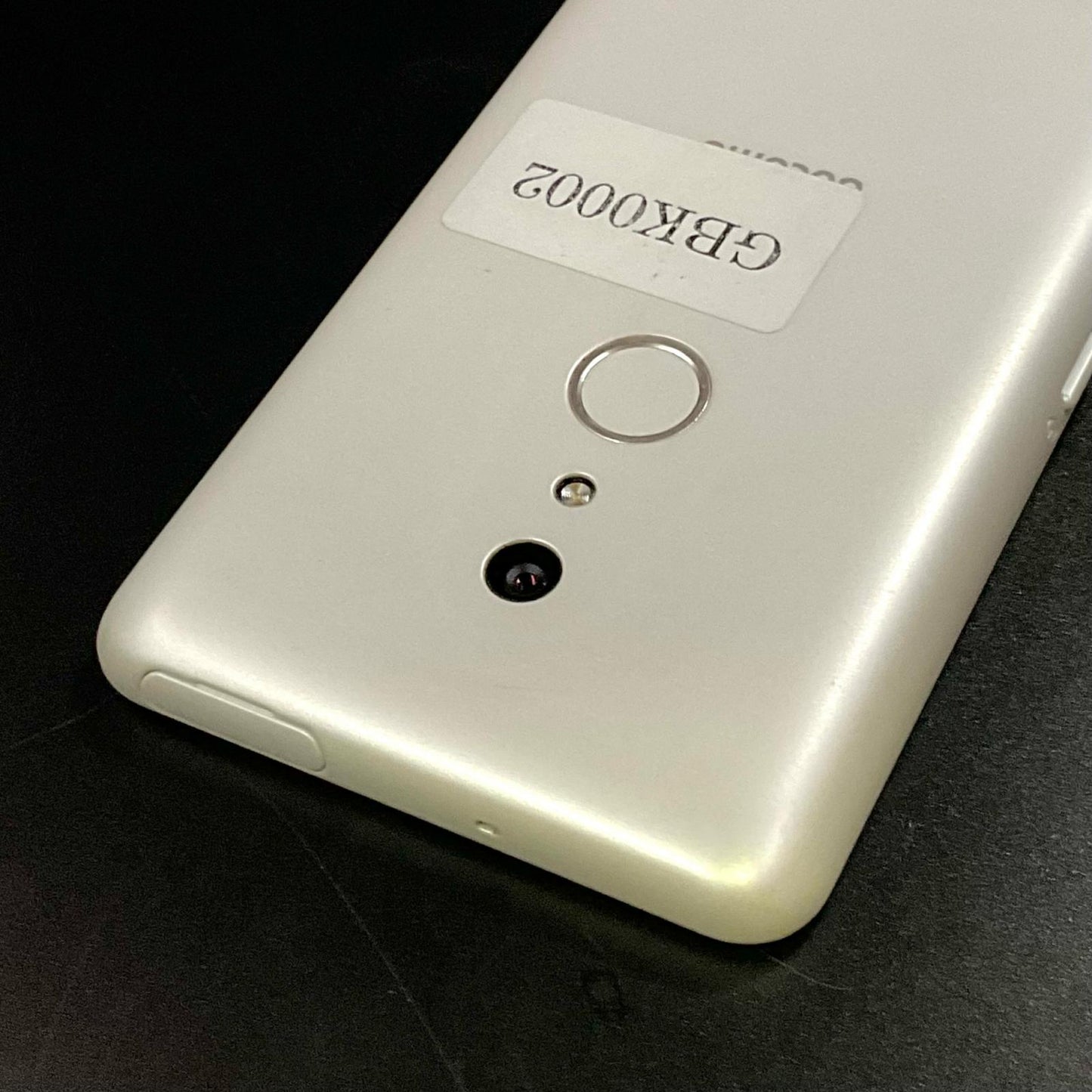 【最速発送】 arrows Be4 Plus 64GB ホワイト系 docomo F-41B 白ロム【難有】