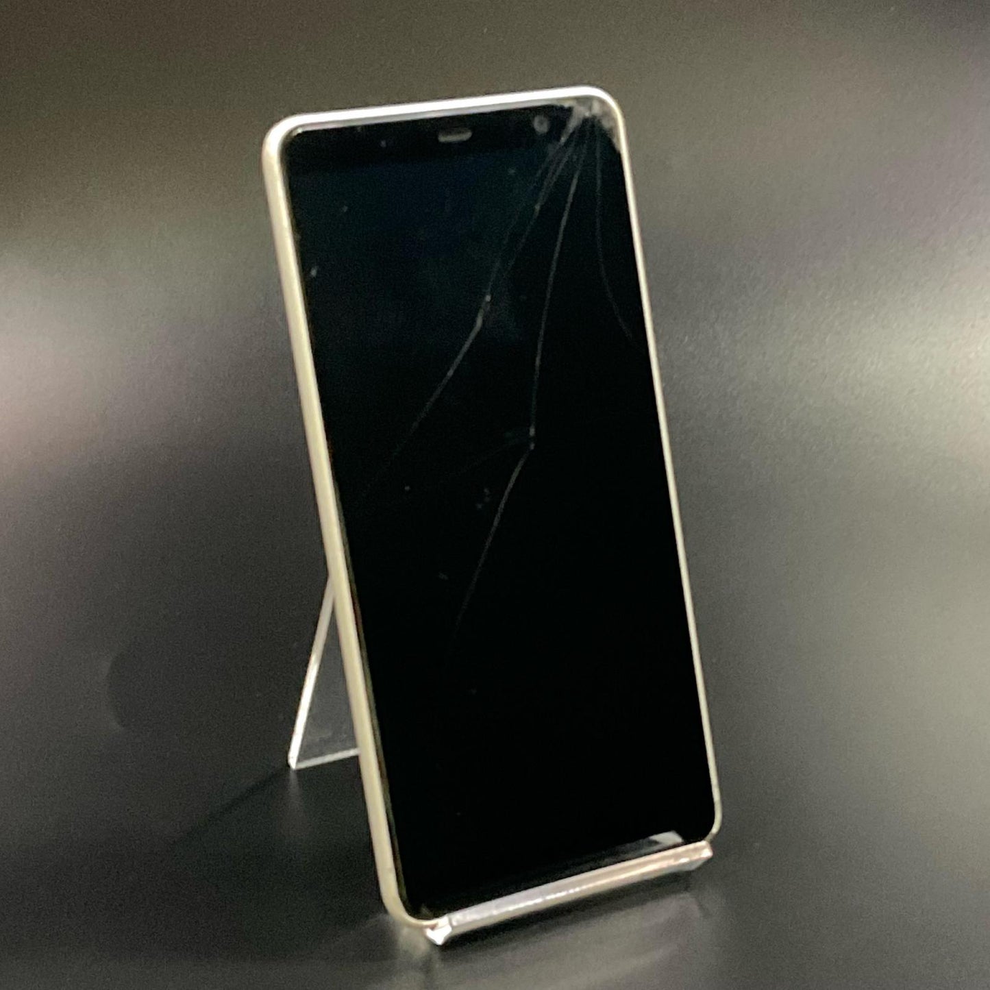 【最速発送】 arrows Be4 Plus 64GB ホワイト系 docomo F-41B 白ロム【難有】