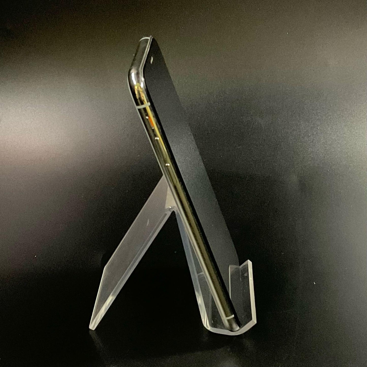 【全額返金保証】【最速発送】Apple iPhone iPhone XS 64GB Silver au 白ロム 動作確認済 77%