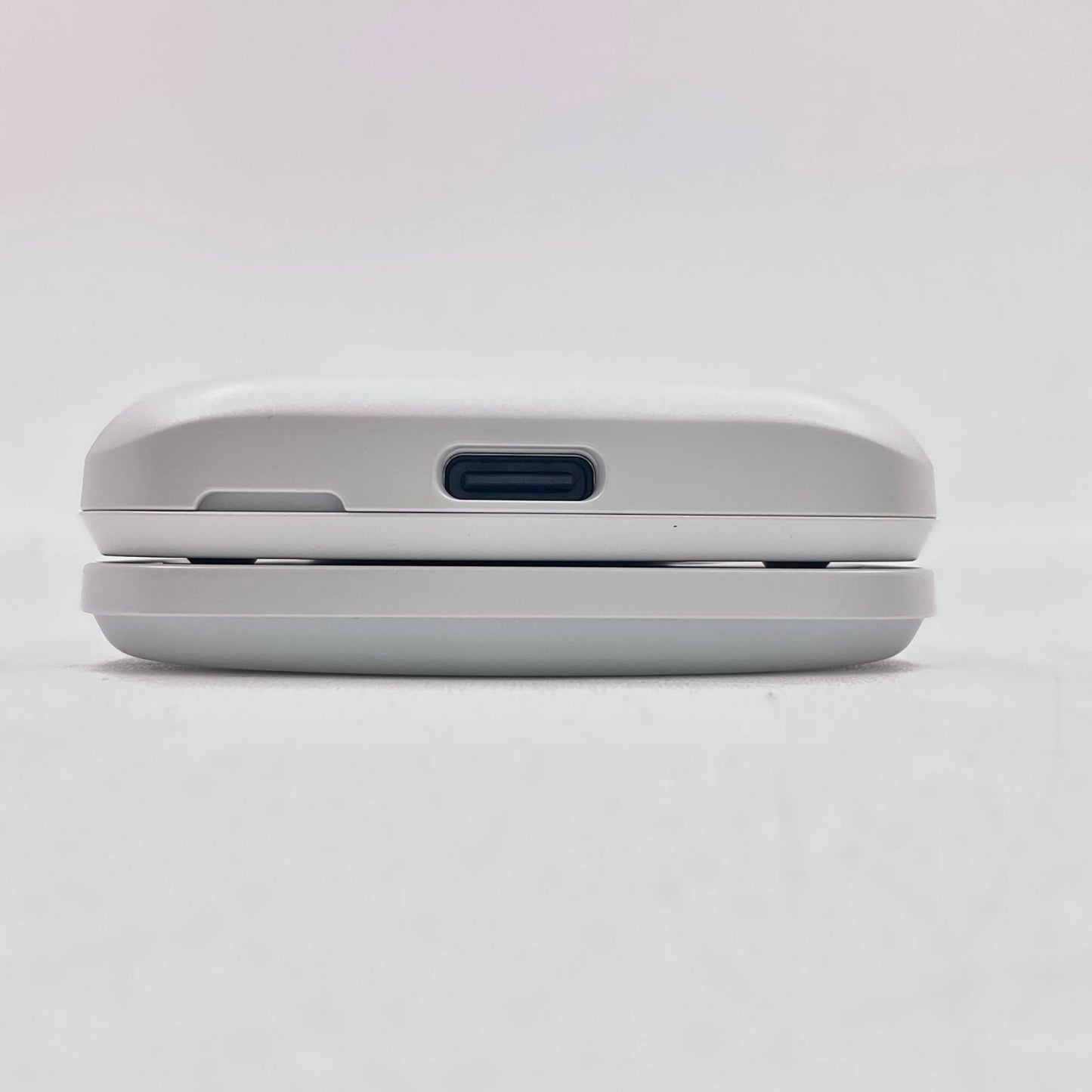 【全額返金保証】【最速発送】 DIGNO ケータイ 8GB ホワイト系 docomo KY-42C 新品未開封 即納OK