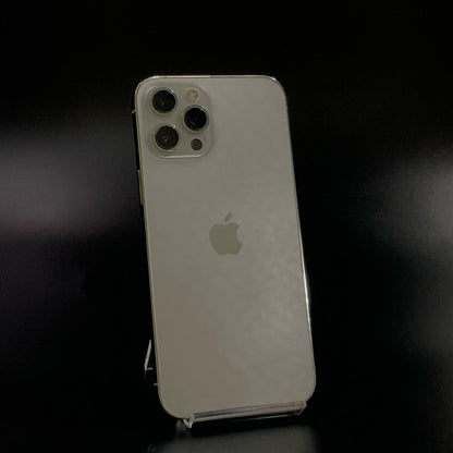 【全額返金保証】【最速発送】Apple iPhone iPhone 12 Pro Max 256GB Silver docomo 白ロム 動作確認済 84%