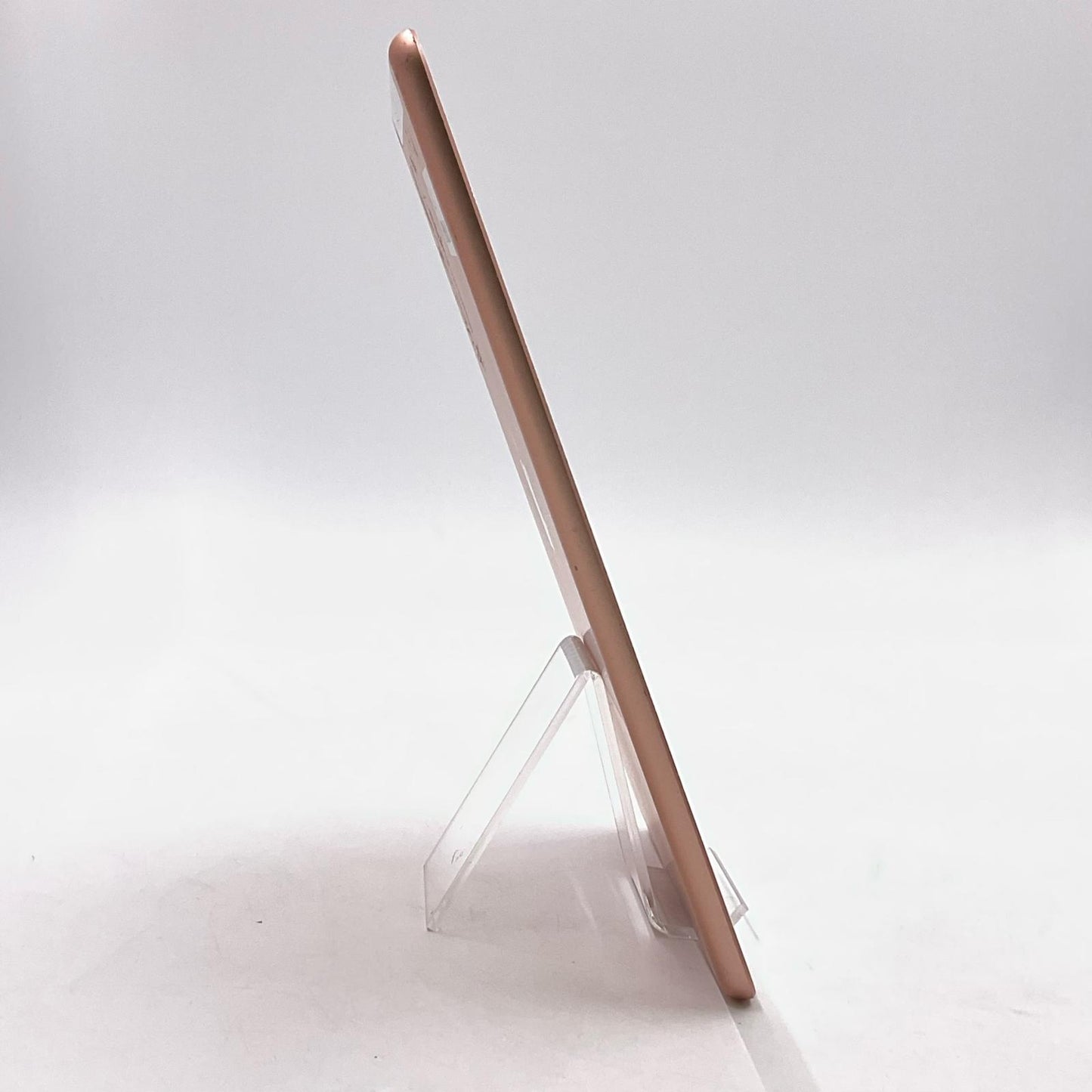 【最速発送】Apple iPad iPad 第6世代 Wi-Fi + Cellular 32GB Gold docomo 白ロム【難有】