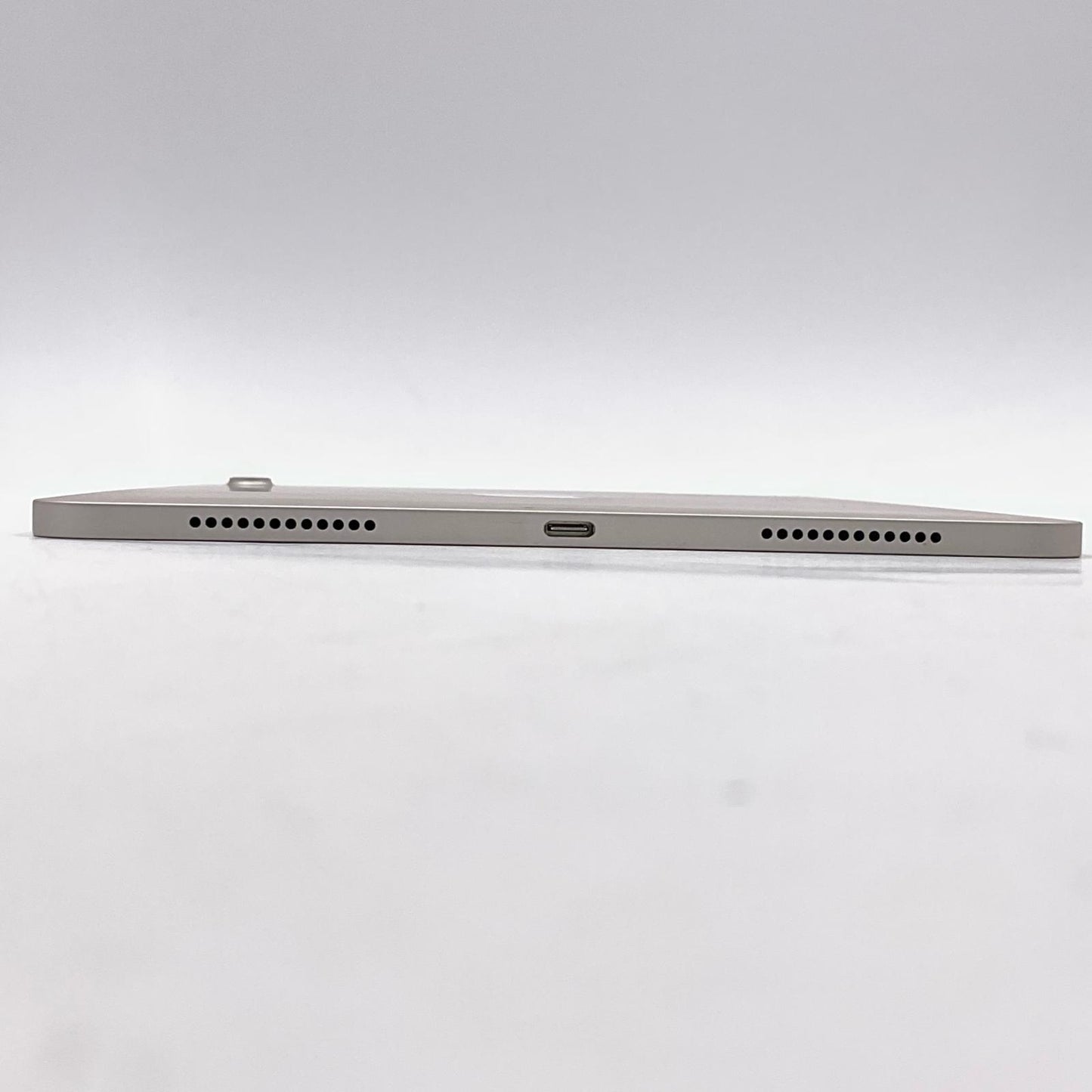 【最速発送】Apple iPad iPad Air 5 Wi-Fi 256GB Starlight【難有】