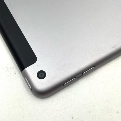 【最速発送】Apple iPad iPad 第6世代 Wi-Fi + Cellular 32GB Space Gray au 白ロム【難有】