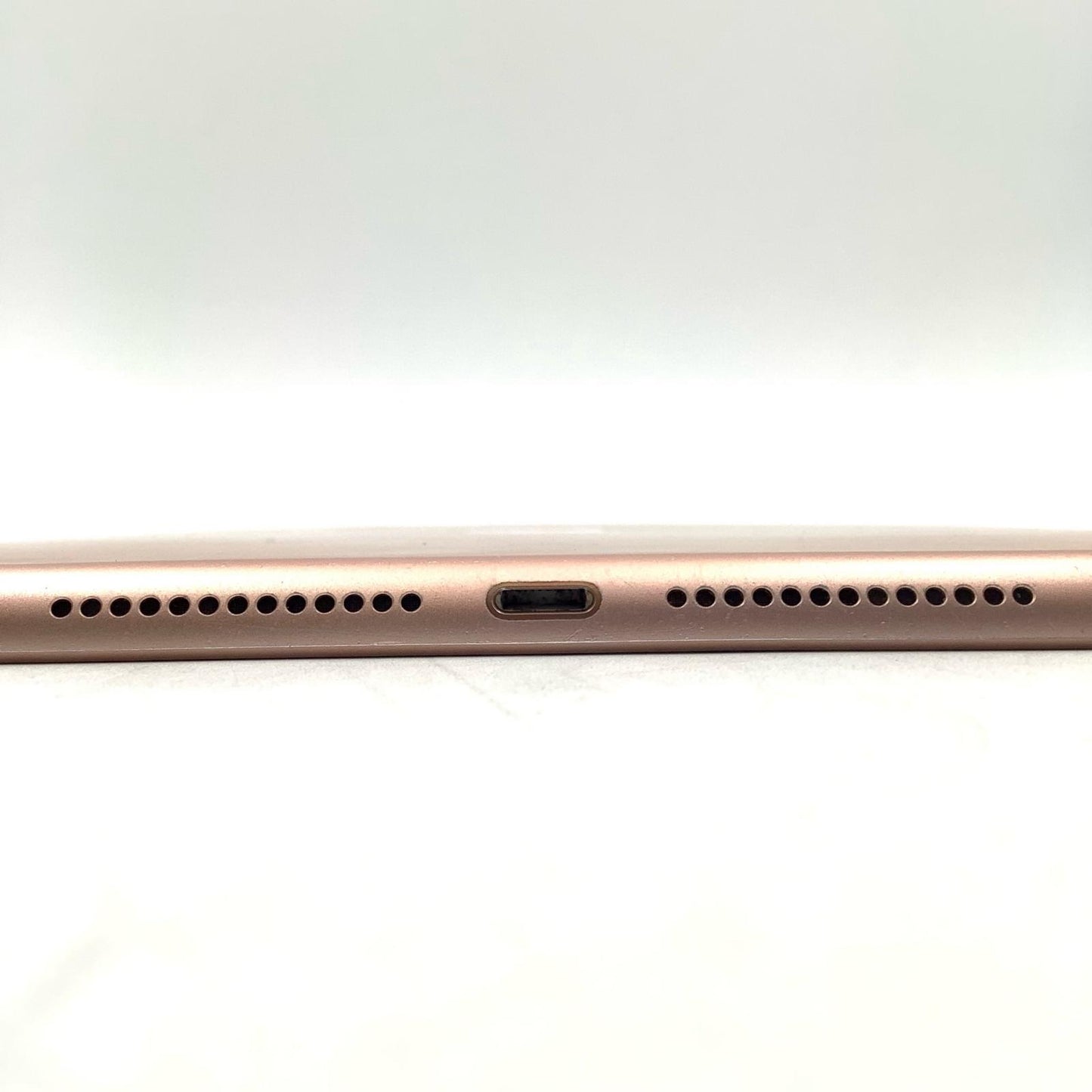 【最速発送】Apple iPad iPad 第6世代 Wi-Fi + Cellular 32GB Gold au 白ロム【難有】