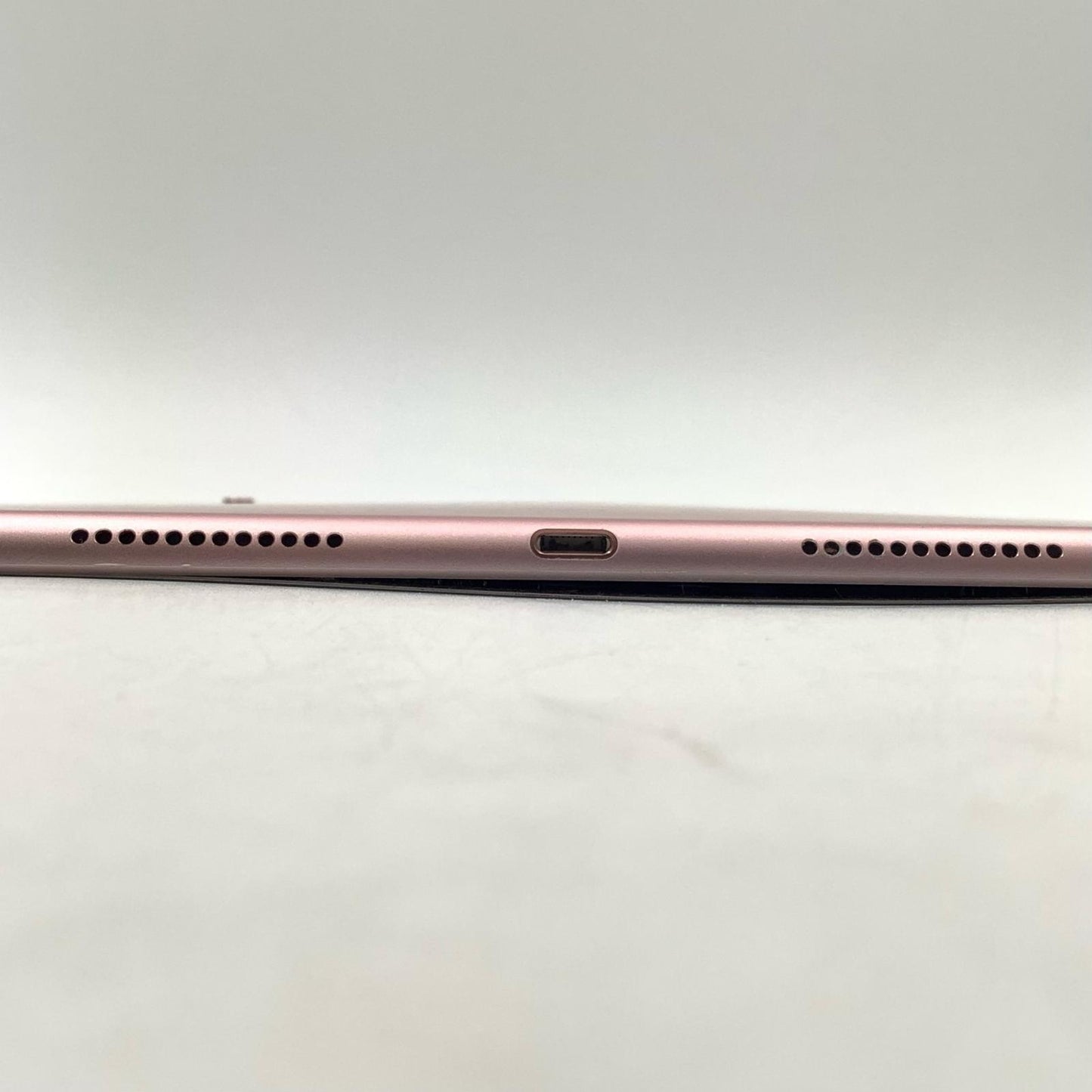 【最速発送】Apple iPad iPad Pro 9.7インチ Wi-Fi 32GB Rose Gold【難有】